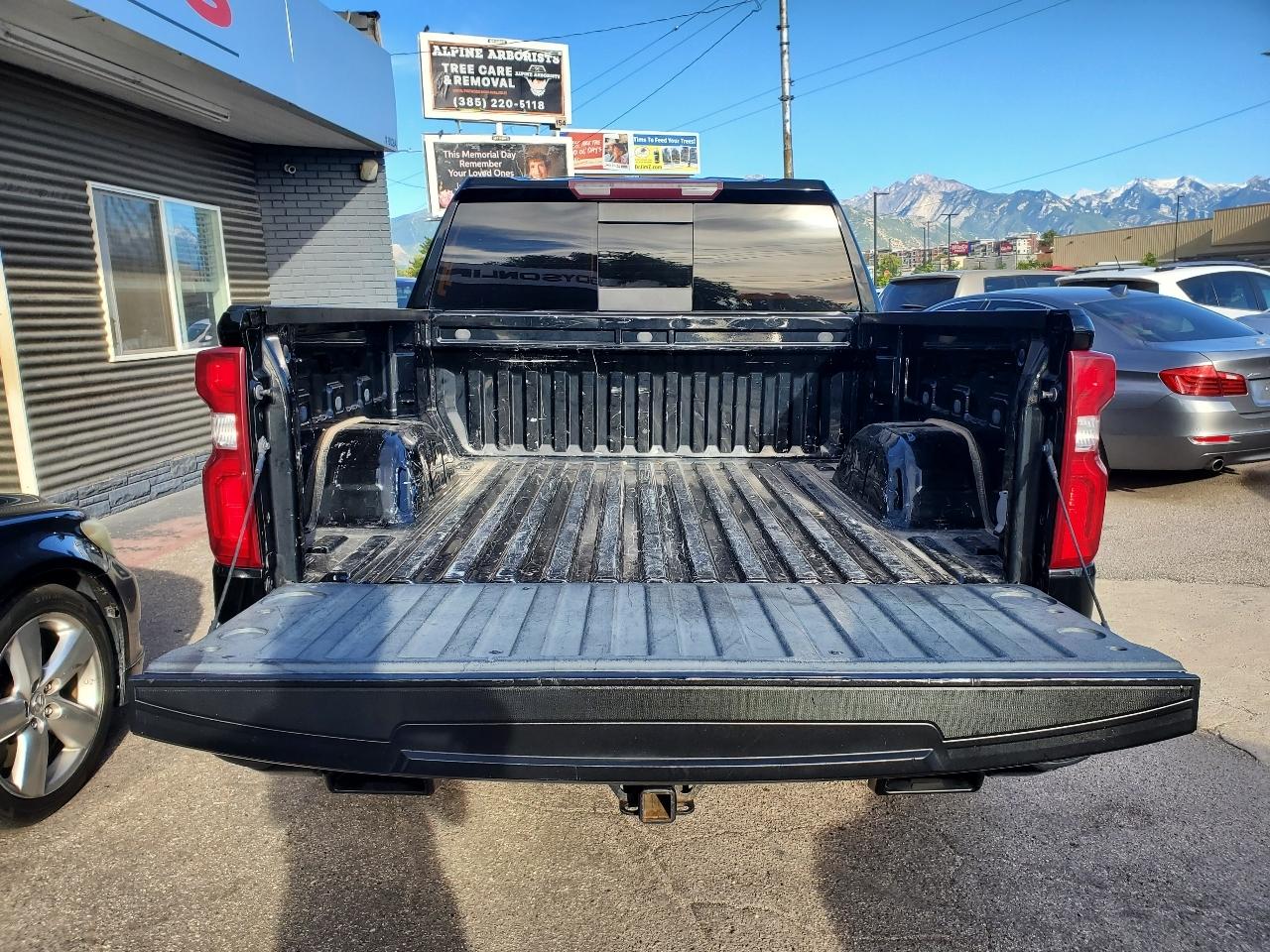 Chevrolet Silverado 1500 4WD Crew Cab 147" RST 2019