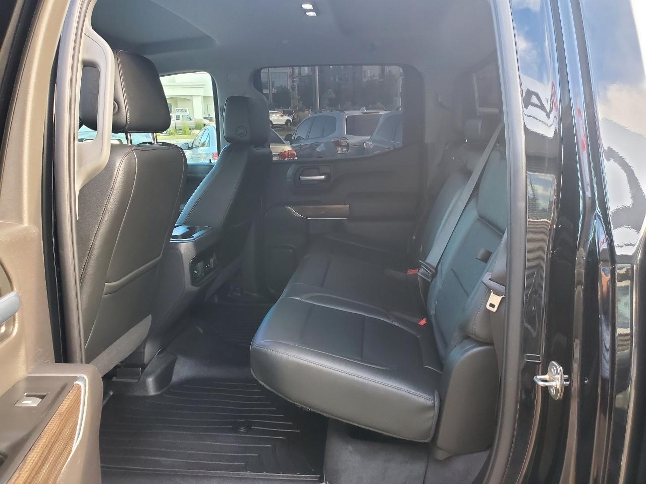 Chevrolet Silverado 1500 4WD Crew Cab 147" RST 2019