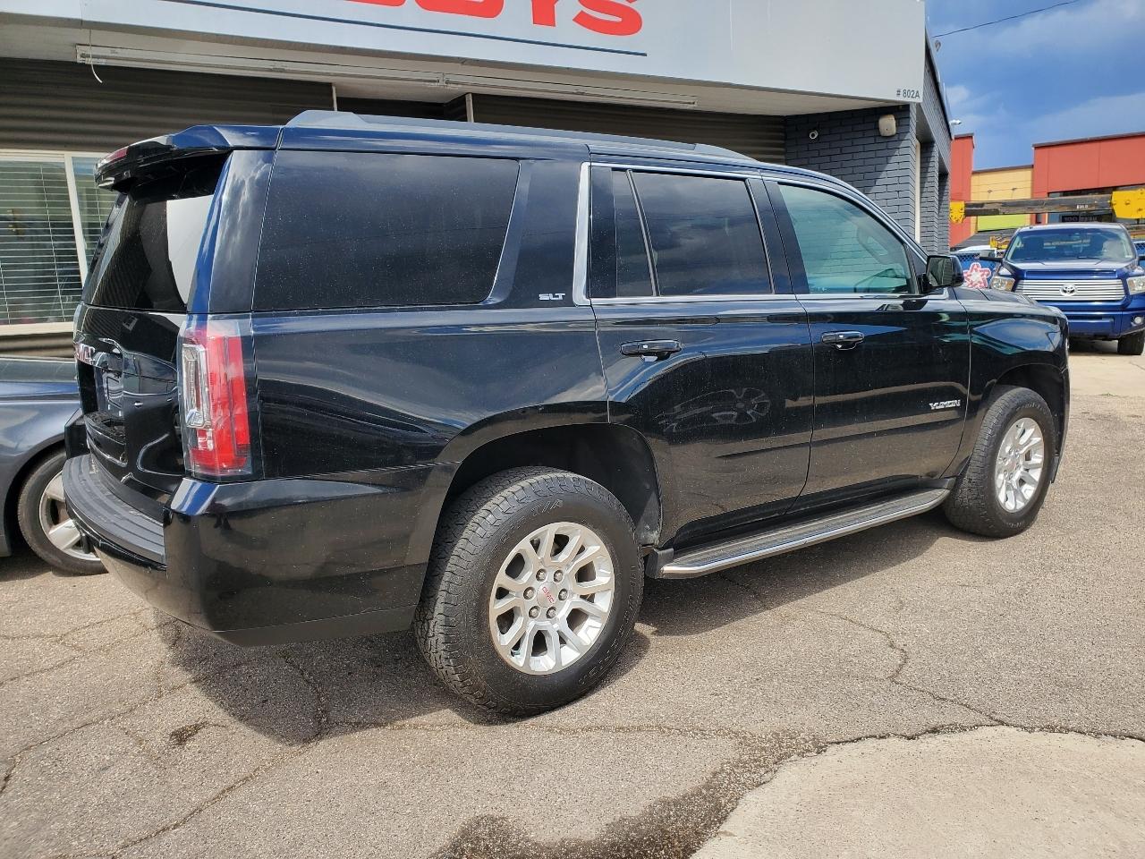 GMC Yukon 4WD 4dr SLT 2017