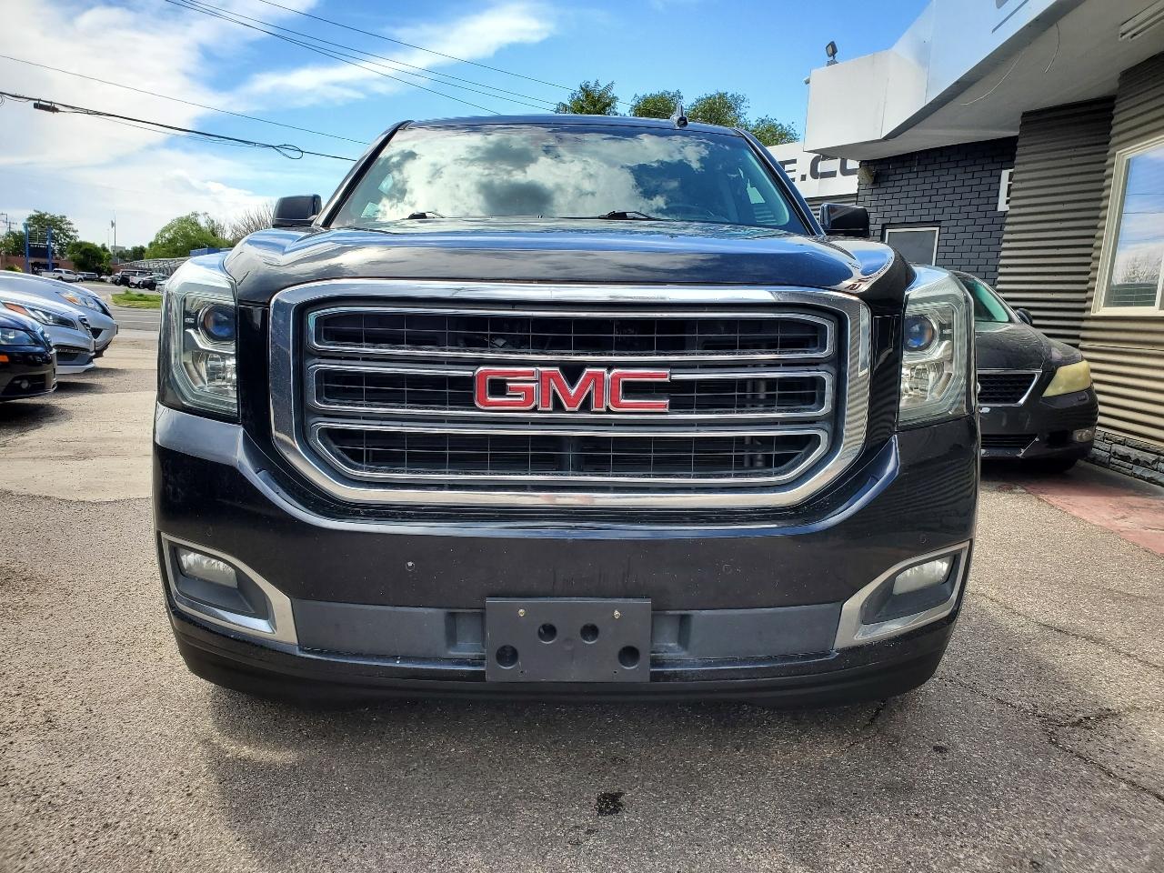 GMC Yukon 4WD 4dr SLT 2017