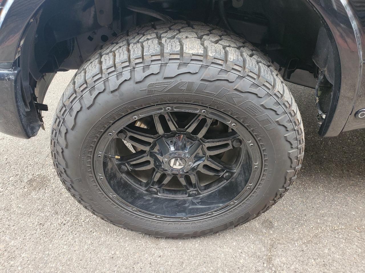 Ford F-150 Platinum SuperCrew 5.5-ft. Bed 4WD 2016