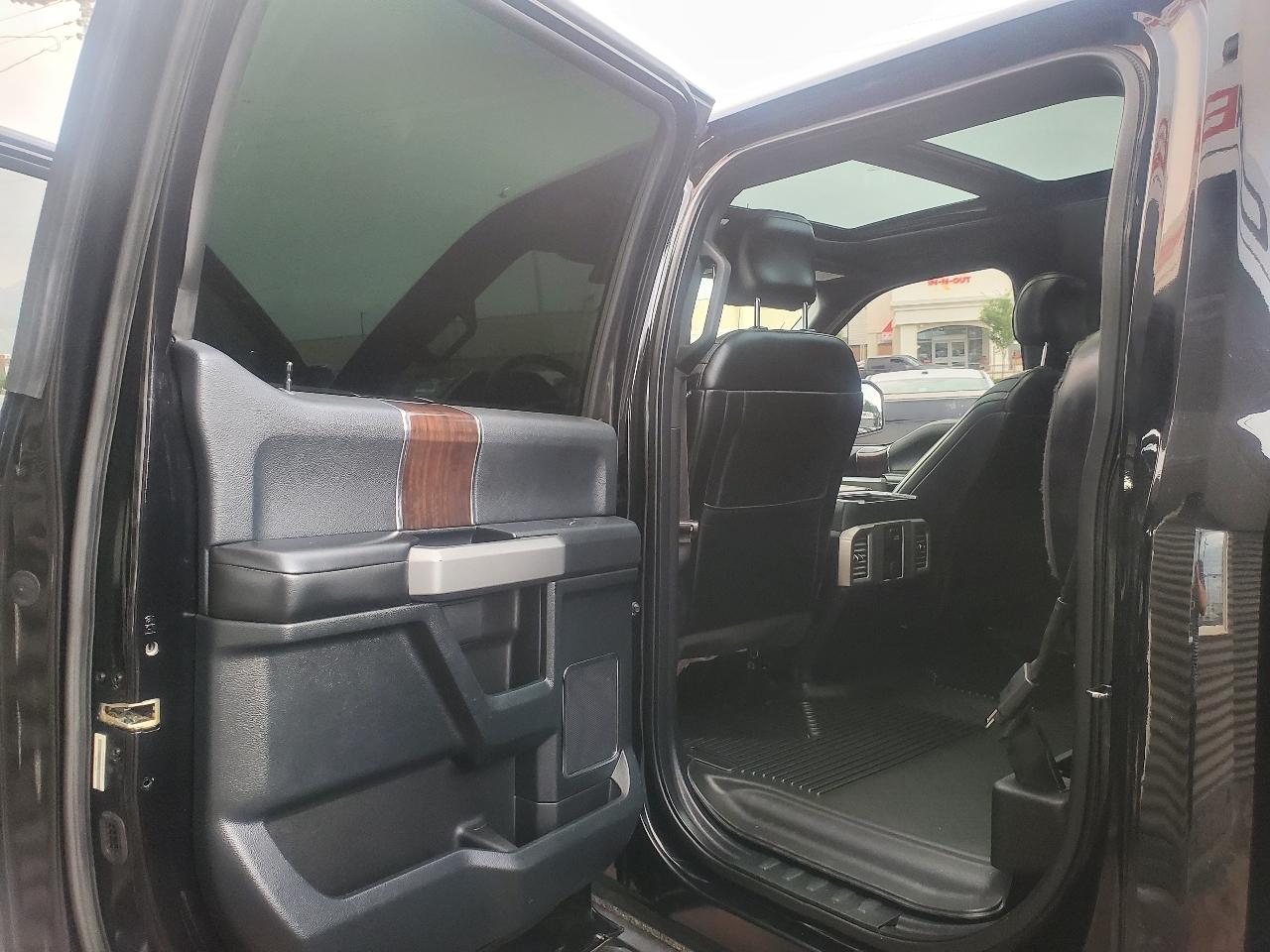 Ford F-150 Platinum SuperCrew 5.5-ft. Bed 4WD 2016