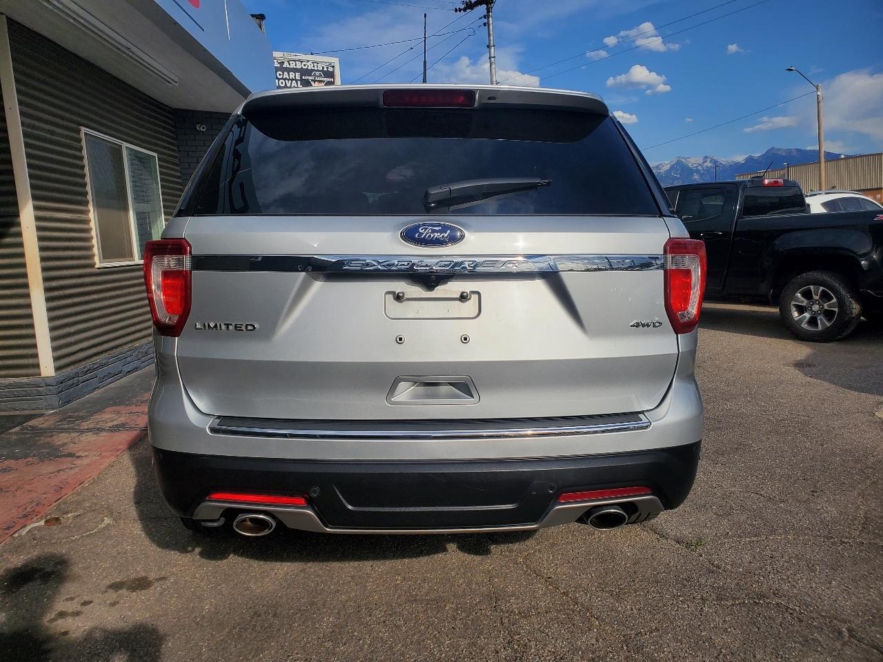 Ford Explorer Limited 4WD 2018