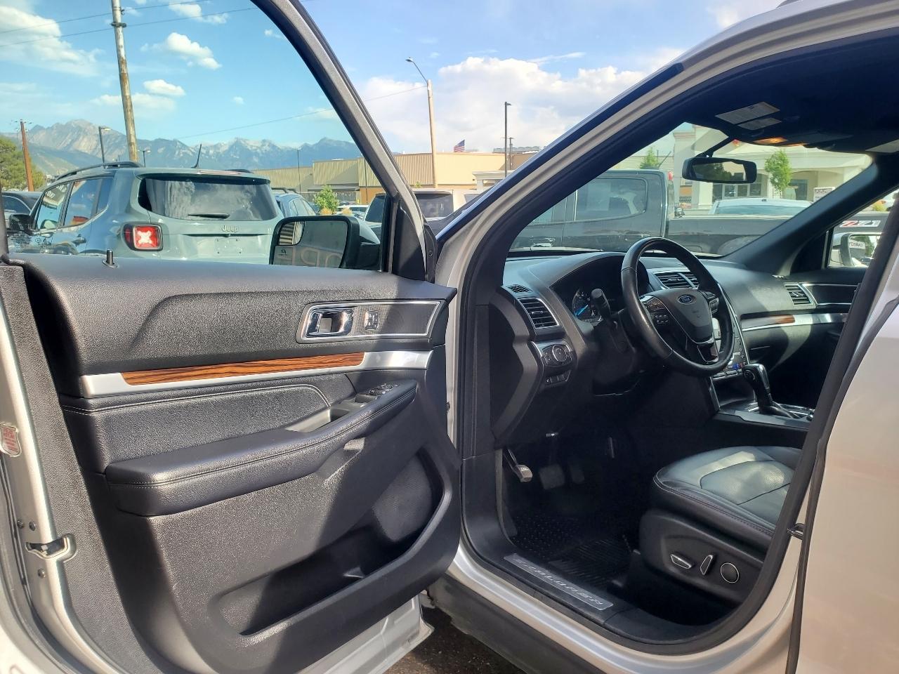Ford Explorer Limited 4WD 2018