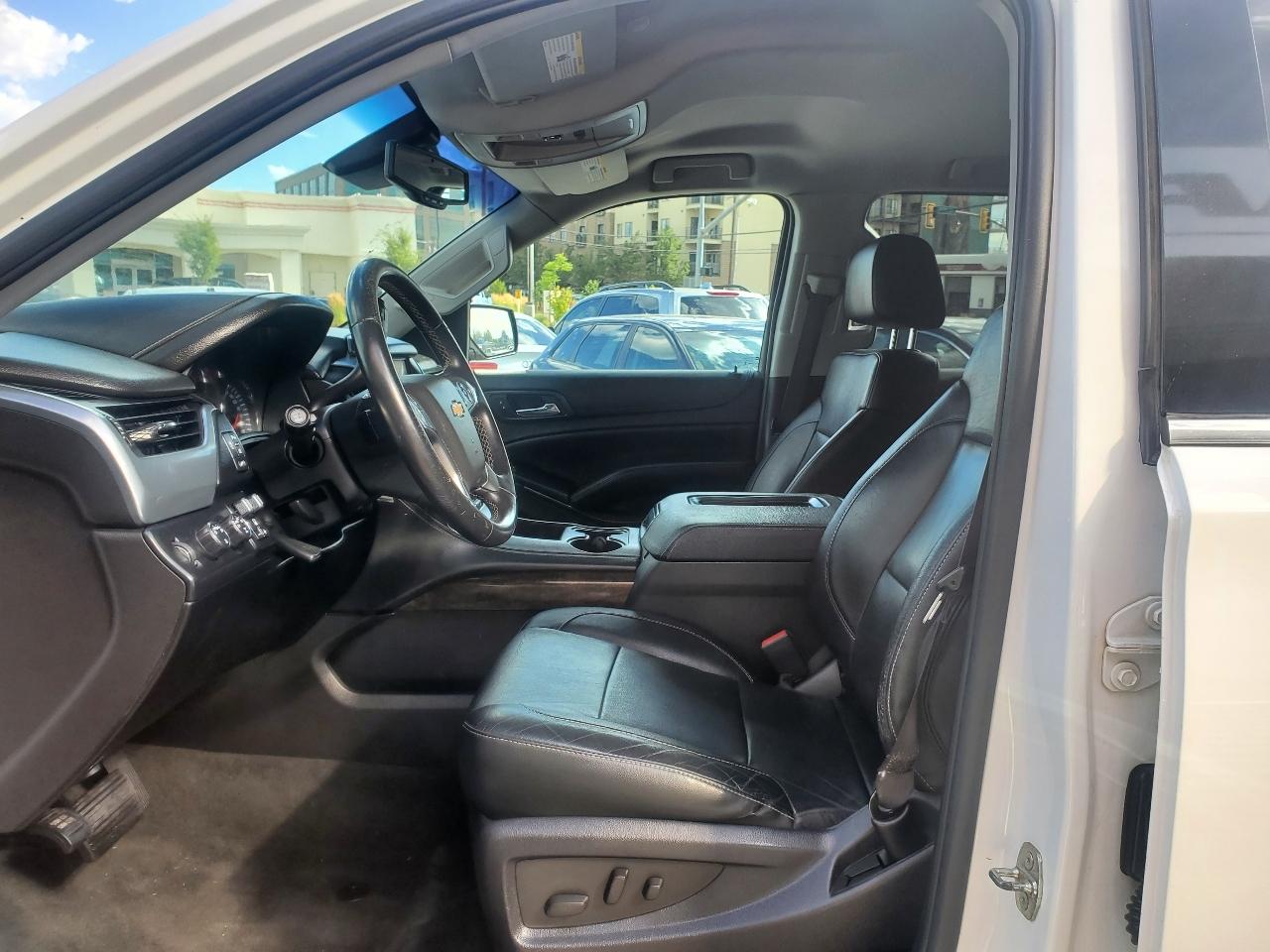 Chevrolet Suburban 4WD 4dr LT 2015