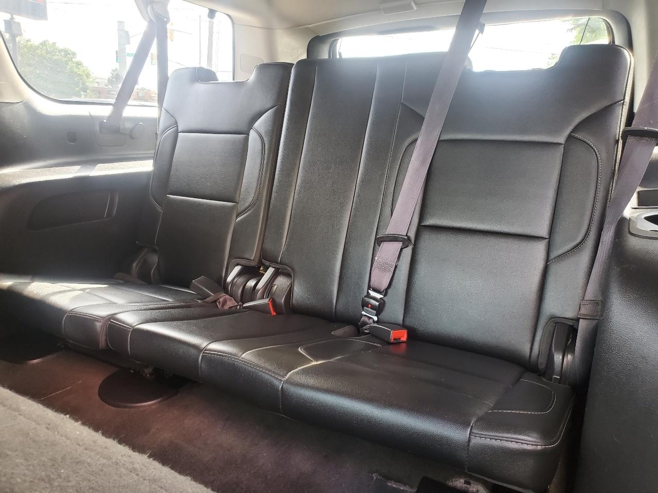 Chevrolet Suburban 4WD 4dr LT 2015