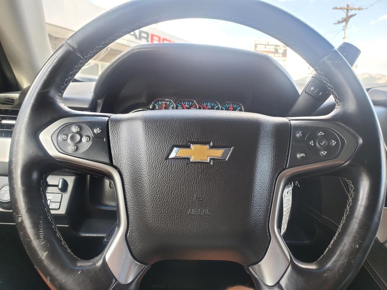 Chevrolet Suburban 4WD 4dr LT 2015