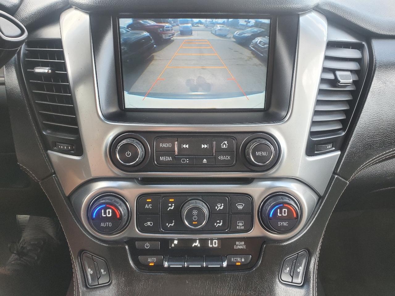 Chevrolet Suburban 4WD 4dr LT 2015