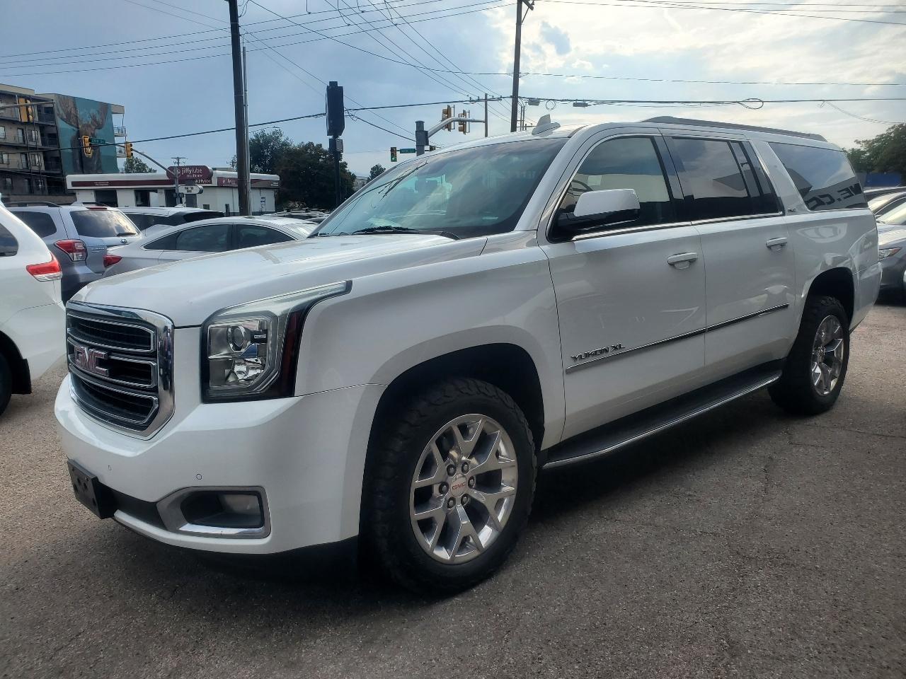 GMC Yukon XL 4WD 4dr SLE 2016