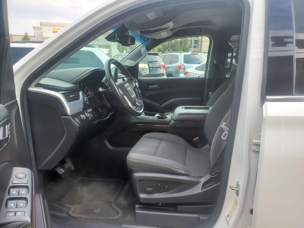 GMC Yukon XL 4WD 4dr SLE 2016
