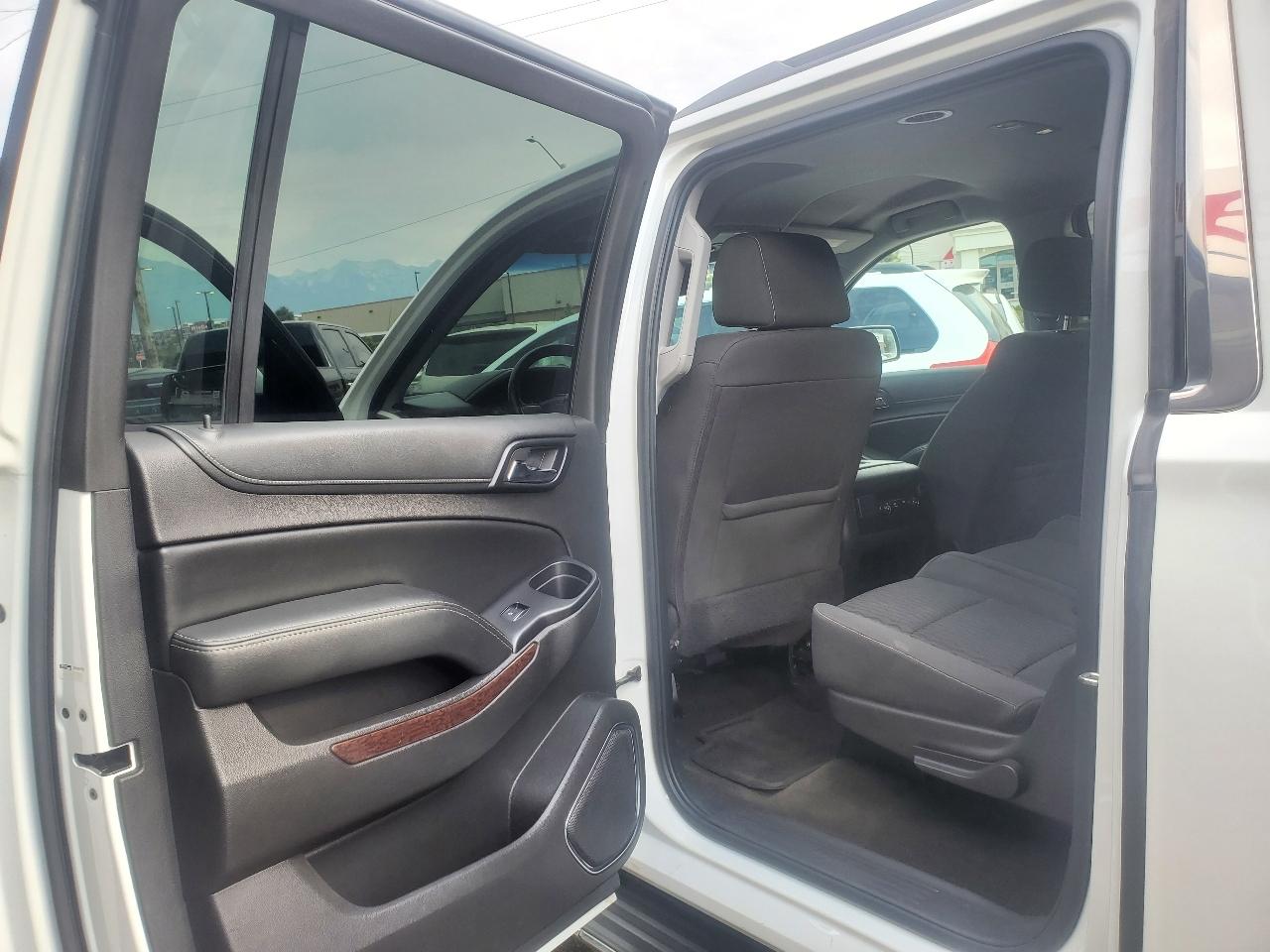 GMC Yukon XL 4WD 4dr SLE 2016