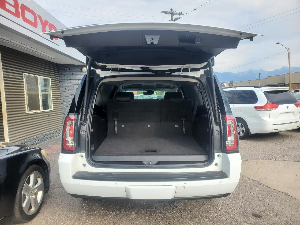GMC Yukon XL 4WD 4dr SLE 2016