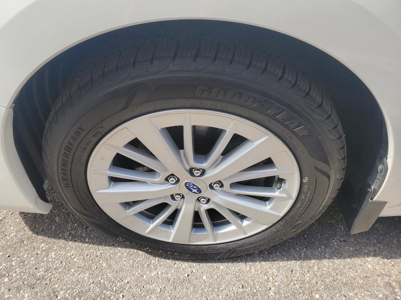 Subaru Impreza 2.0i Premium 5-door CVT 2017