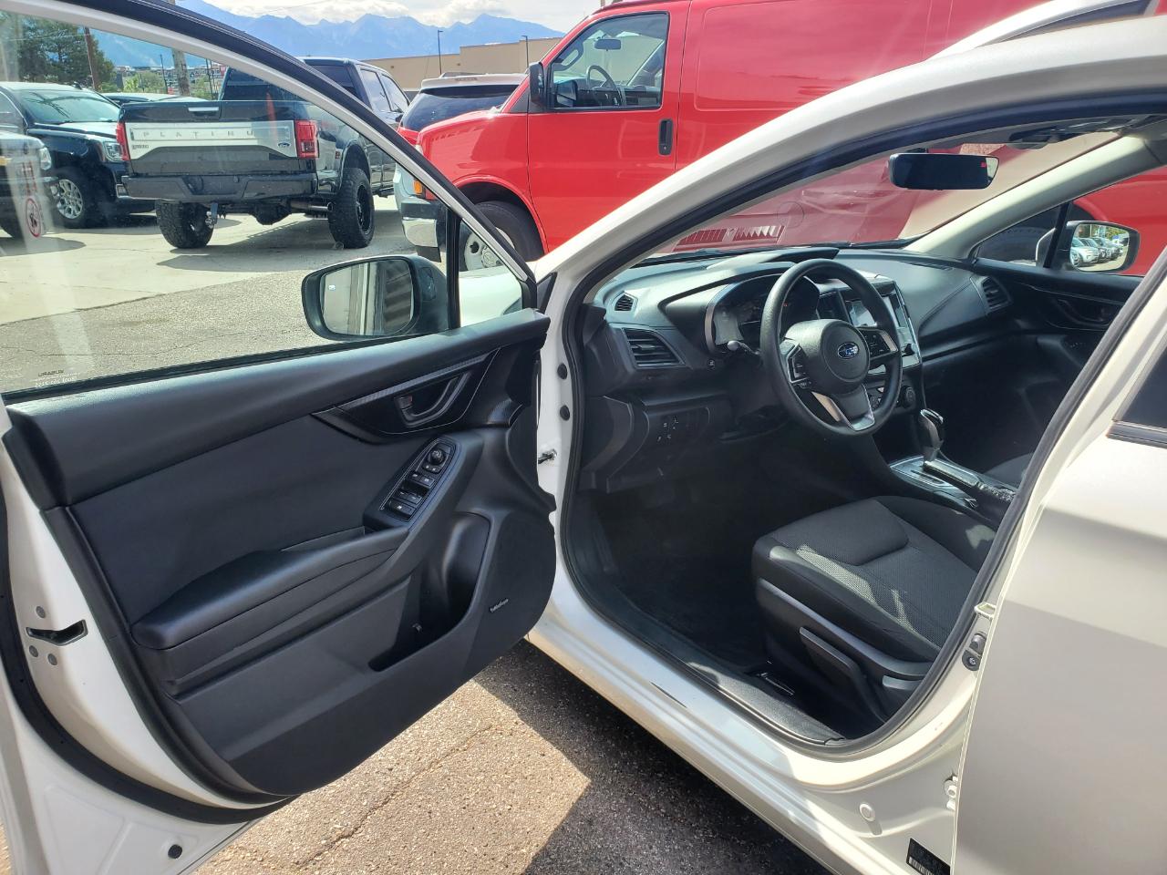 Subaru Impreza 2.0i Premium 5-door CVT 2017