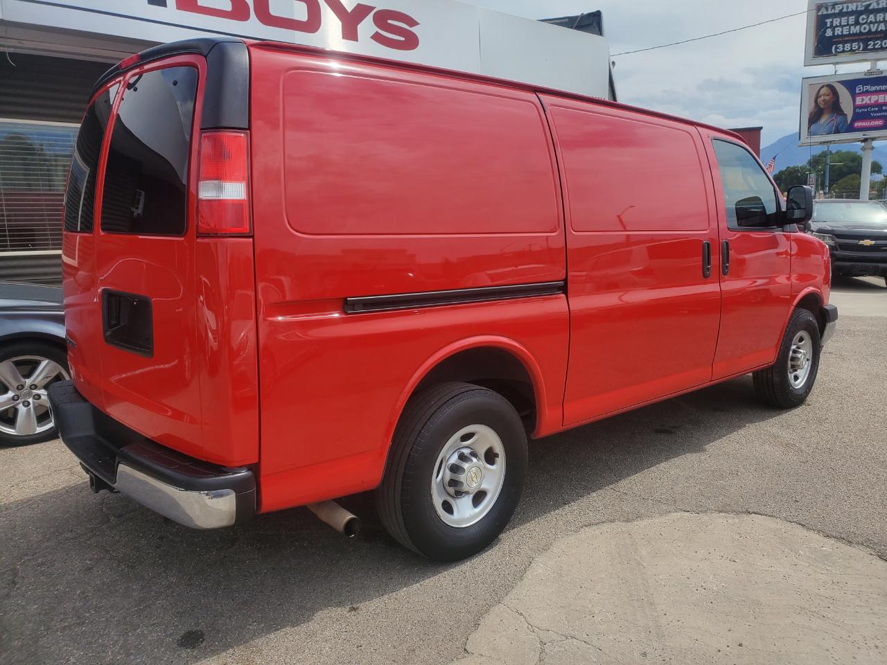Chevrolet Express Cargo Van RWD 2500 135" 2021