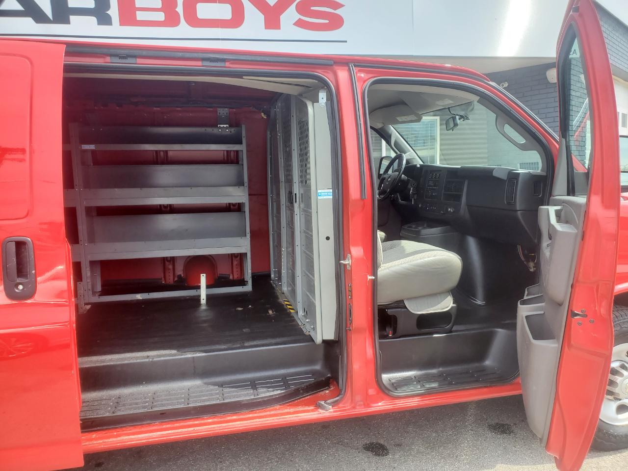 Chevrolet Express Cargo Van RWD 2500 135" 2021