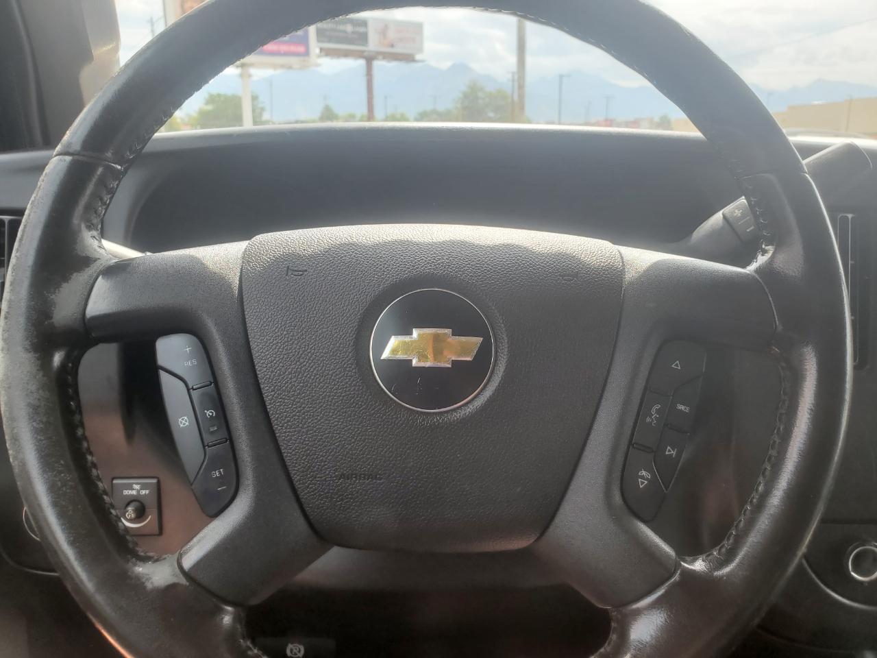 Chevrolet Express Cargo Van RWD 2500 135" 2021
