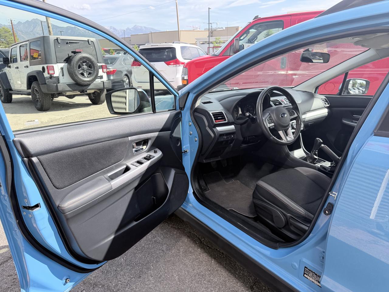 Subaru Crosstrek 5dr Man 2.0i Premium 2016