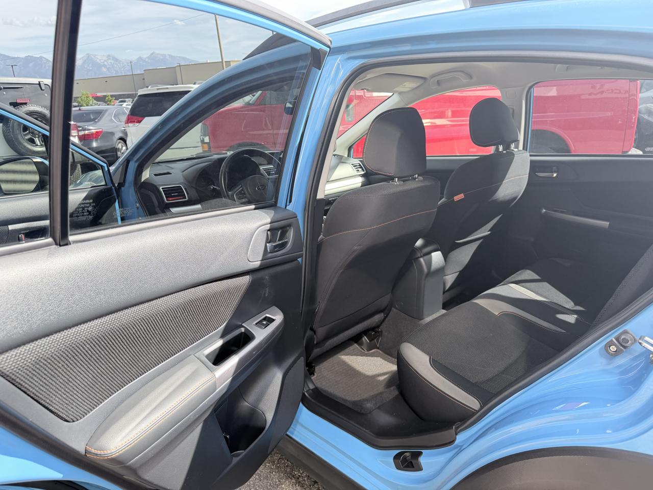 Subaru Crosstrek 5dr Man 2.0i Premium 2016