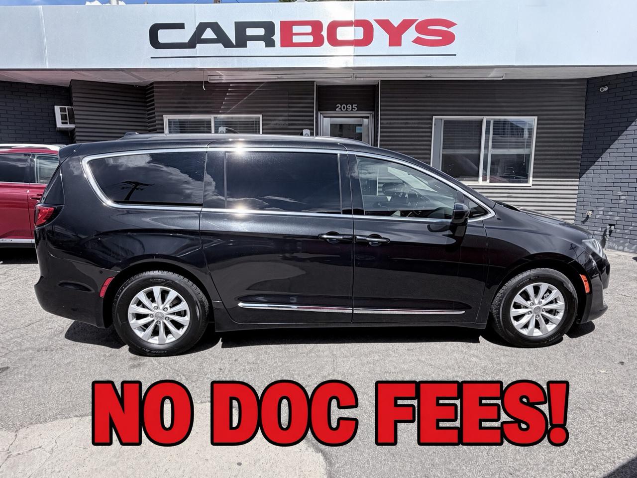 Chrysler Pacifica Touring-L FWD 2017