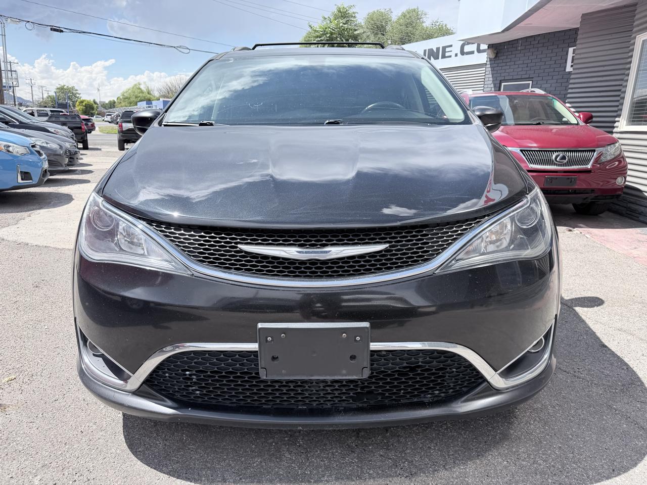 Chrysler Pacifica Touring-L FWD 2017