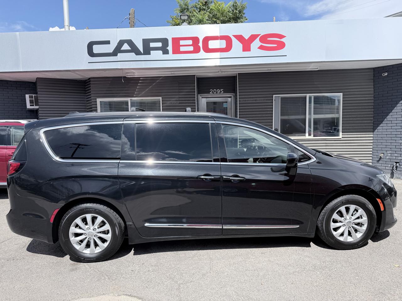 Chrysler Pacifica Touring-L FWD 2017