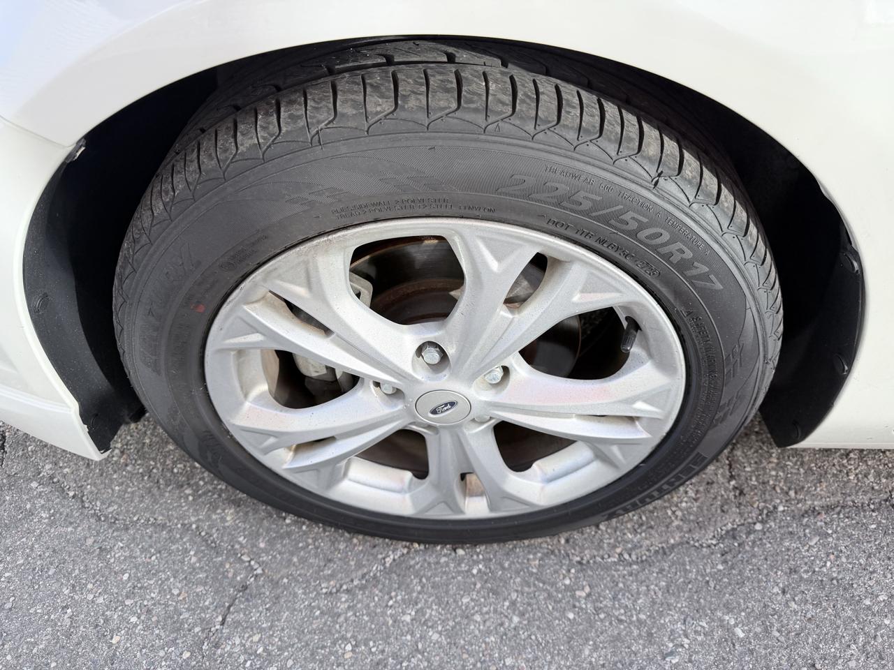 Ford Fusion 4dr Sdn SE FWD 2012