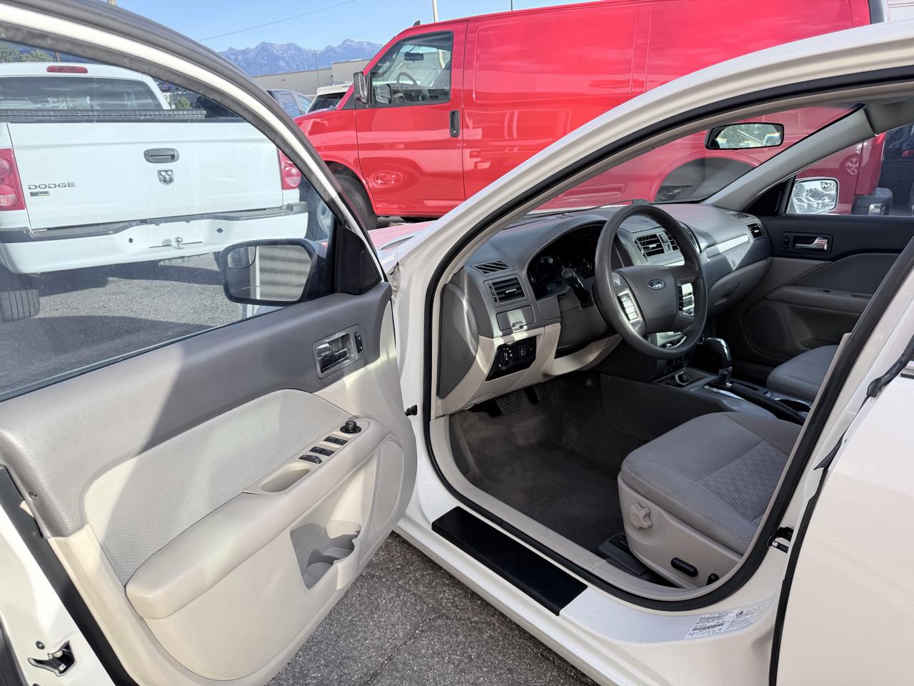 Ford Fusion 4dr Sdn SE FWD 2012