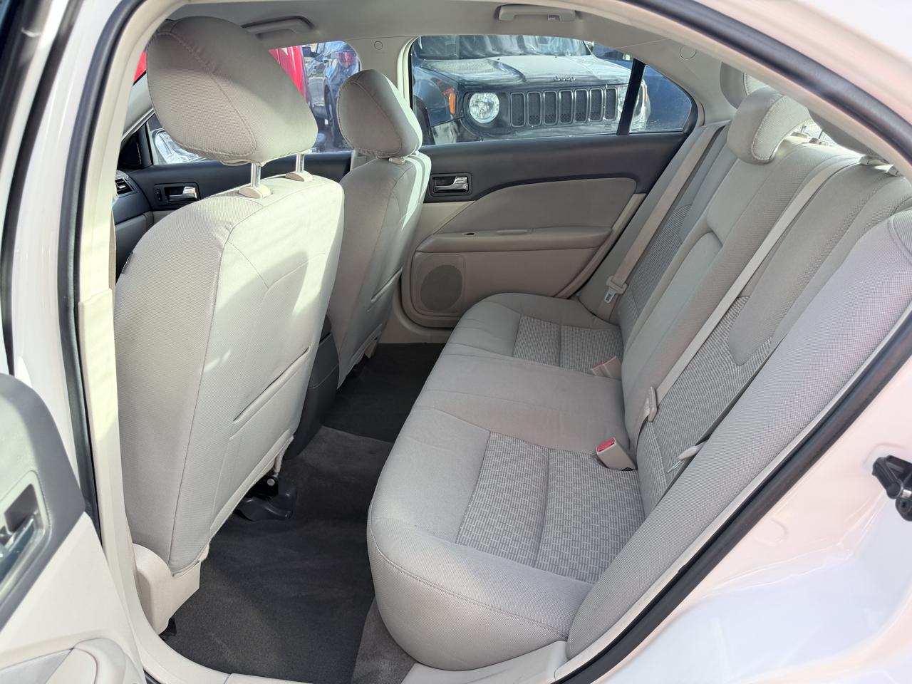 Ford Fusion 4dr Sdn SE FWD 2012