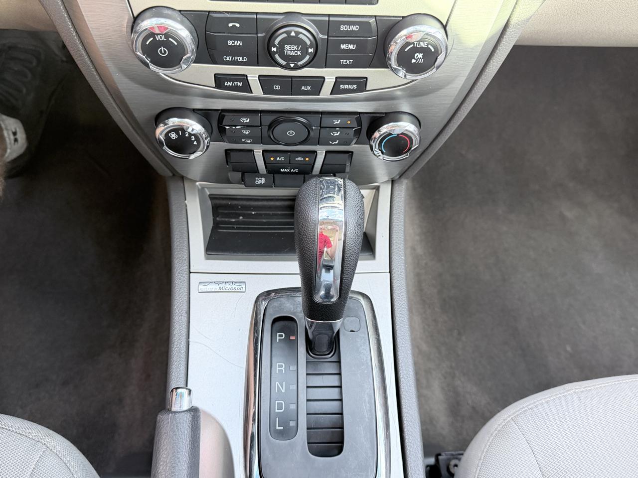Ford Fusion 4dr Sdn SE FWD 2012