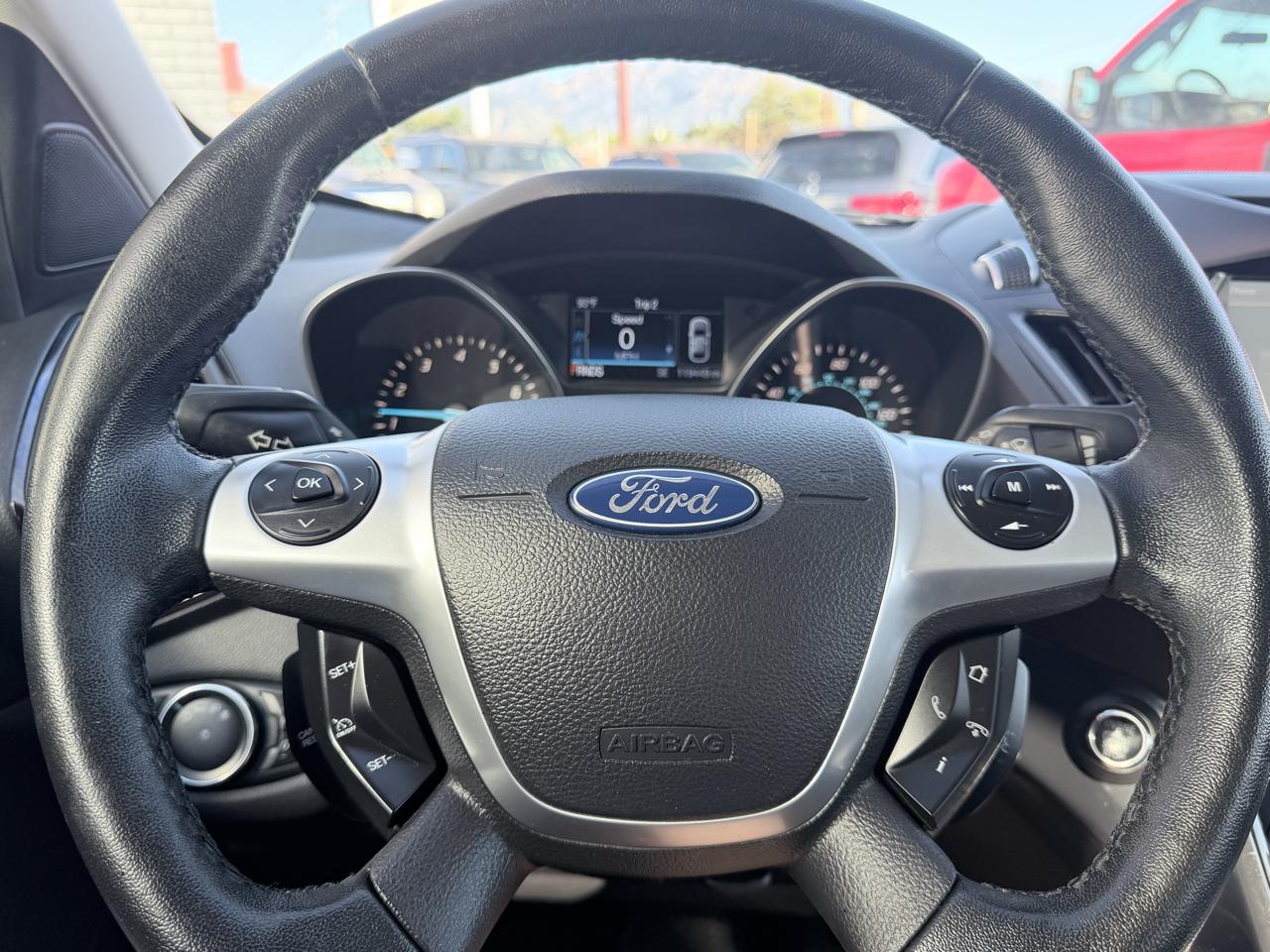 Ford Escape 4WD 4dr Titanium 2014