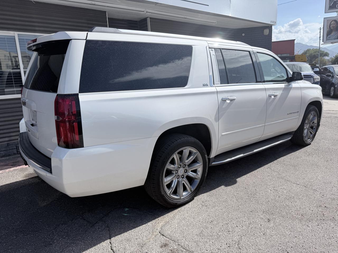 Chevrolet Suburban 4WD 4dr LTZ 2015