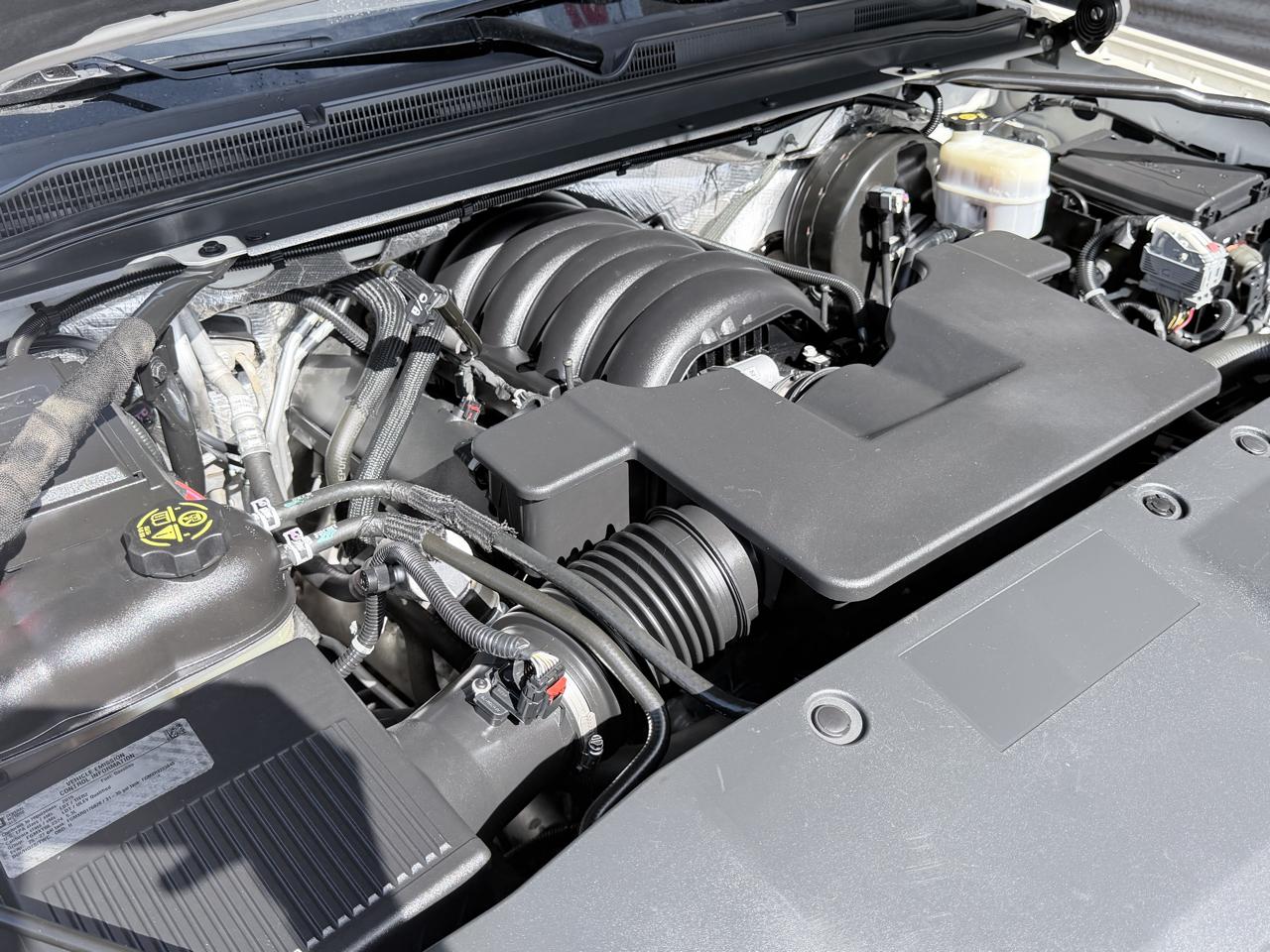 Chevrolet Suburban 4WD 4dr LTZ 2015