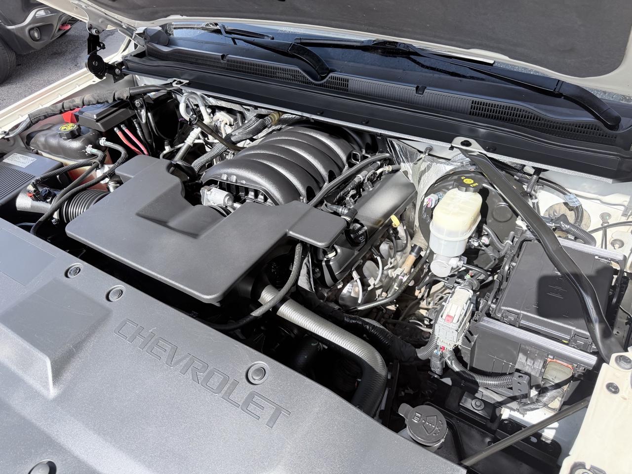 Chevrolet Suburban 4WD 4dr LTZ 2015
