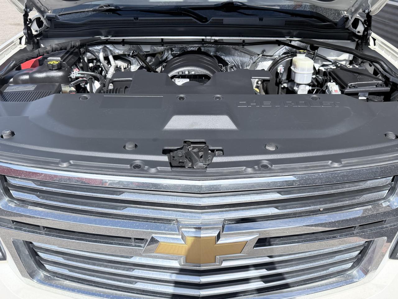 Chevrolet Suburban 4WD 4dr LTZ 2015