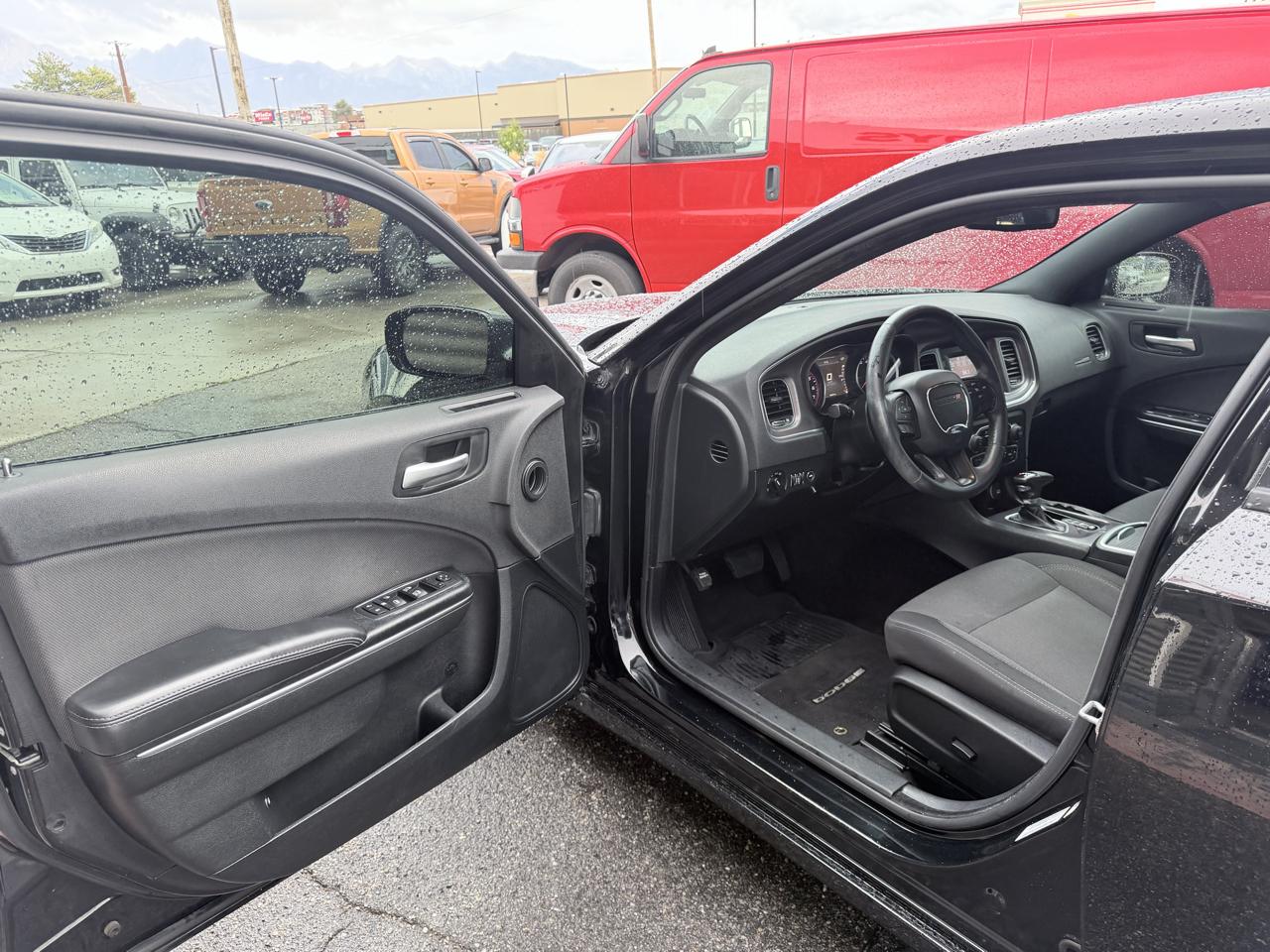 Dodge Charger 4dr Sdn SE RWD 2015