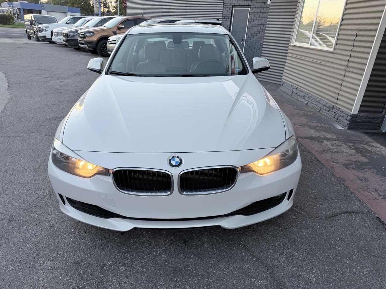 BMW 3 Series 4dr Sdn 320i xDrive AWD 2014