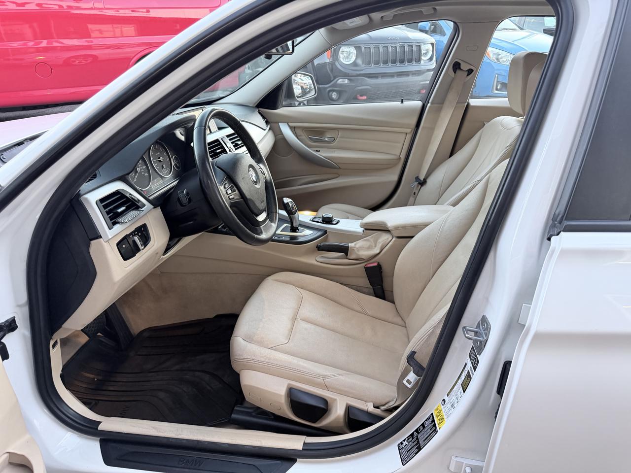 BMW 3 Series 4dr Sdn 320i xDrive AWD 2014