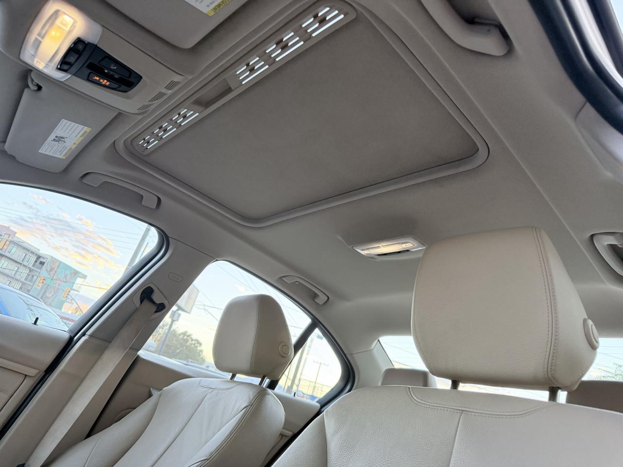 BMW 3 Series 4dr Sdn 320i xDrive AWD 2014