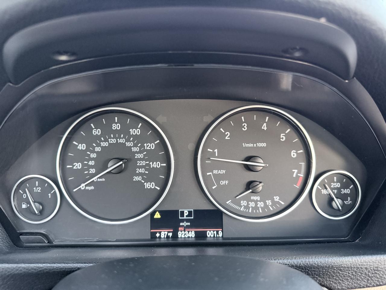 BMW 3 Series 4dr Sdn 320i xDrive AWD 2014