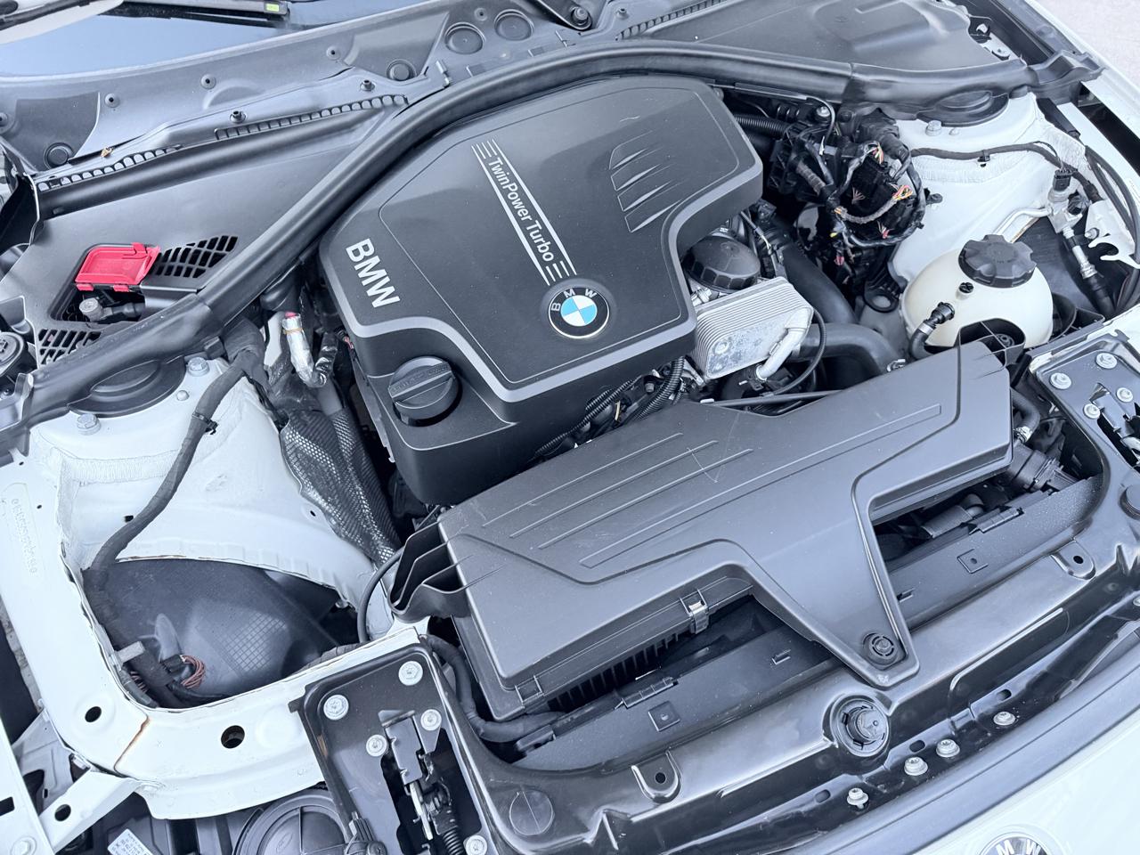 BMW 3 Series 4dr Sdn 320i xDrive AWD 2014