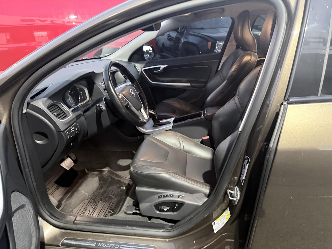 Volvo V60 photo 10