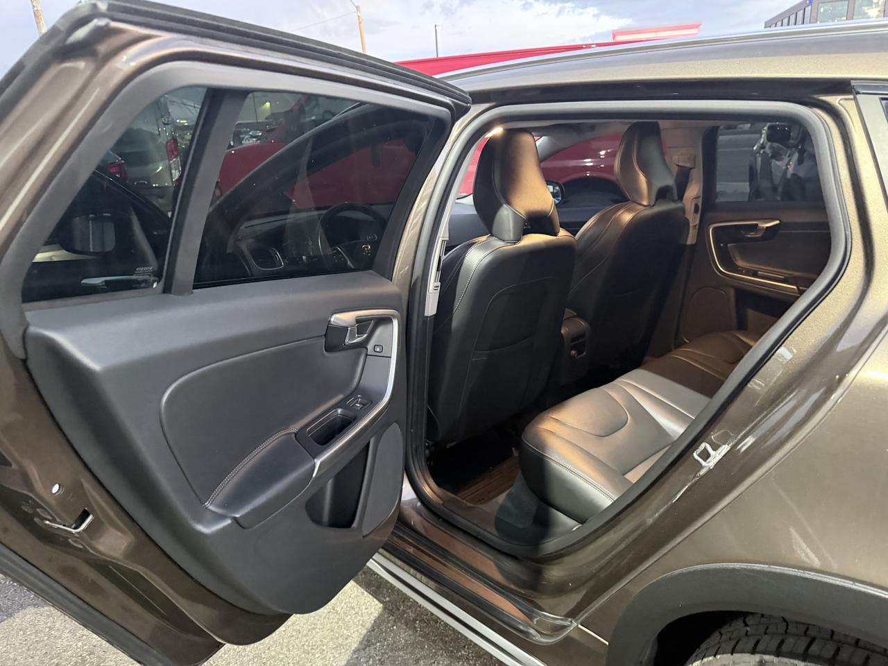 Volvo V60 photo 11