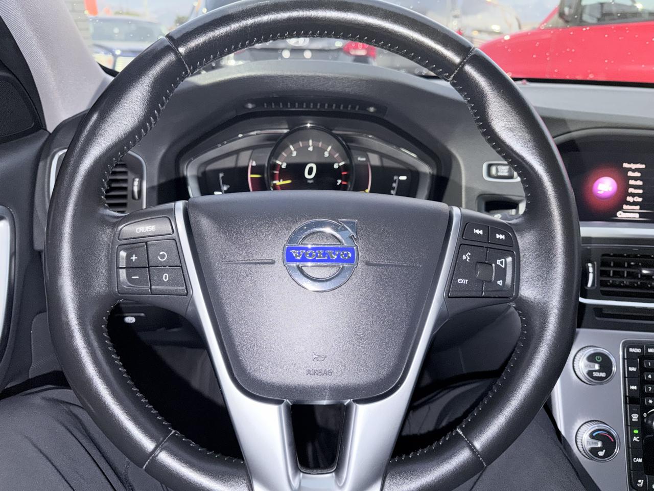 Volvo V60 photo 14