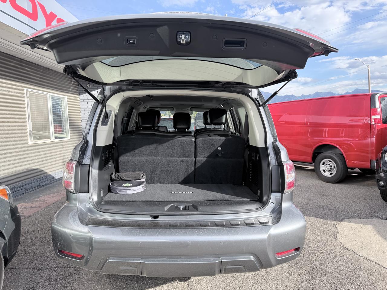 Nissan Armada 4x4 SL 2019