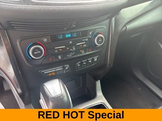 Ford Escape Titanium 4WD 2019