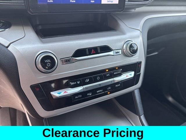 Ford Explorer XLT 4WD 2023