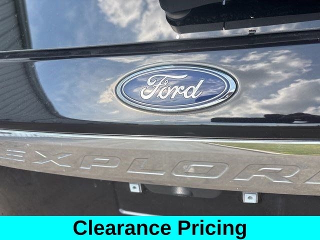 Ford Explorer XLT 4WD 2023