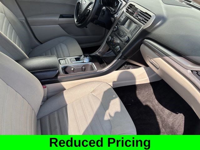 Ford Fusion Hybrid SE 2018