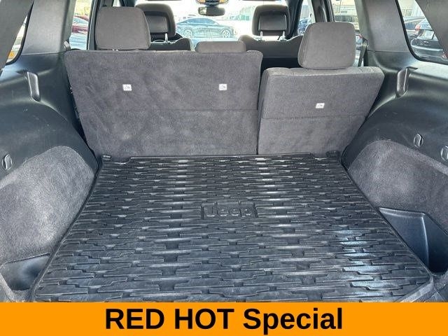 Jeep Grand Cherokee Laredo E 2020